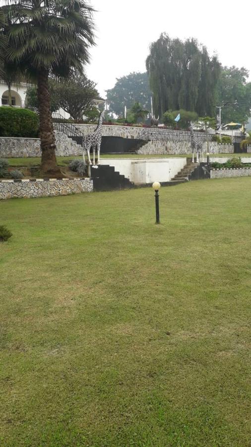Kigezi Gardens Inn Kabale Exterior foto